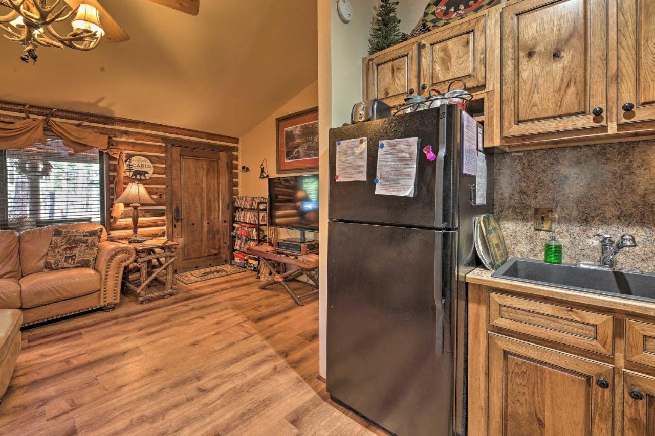 Rustic Lakeside Cabin - Family And Pet Friendly! Pinetop-Lakeside Luaran gambar