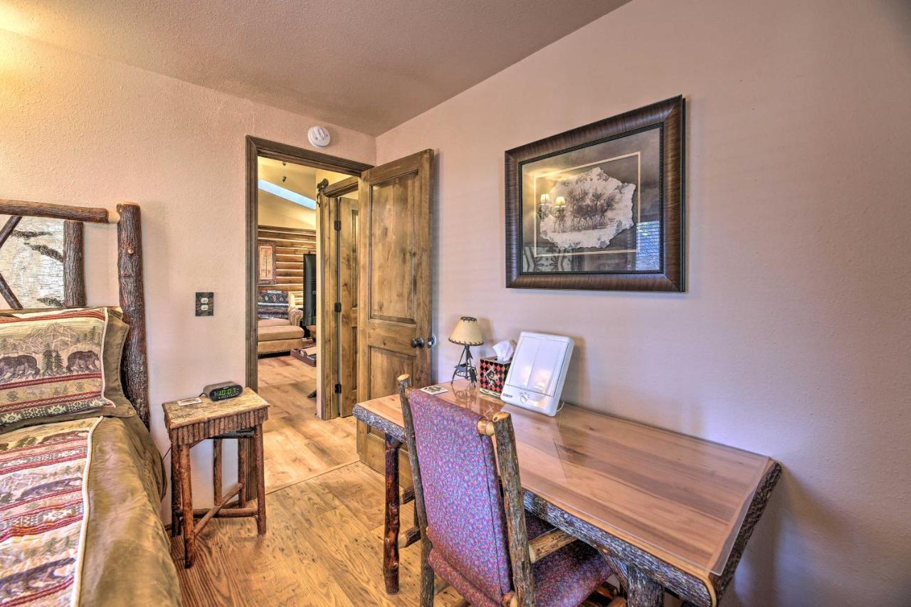 Rustic Lakeside Cabin - Family And Pet Friendly! Pinetop-Lakeside Luaran gambar